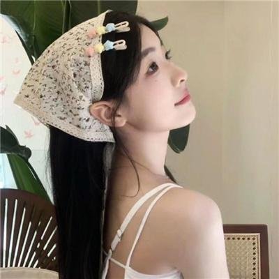 玉米上的麻雀
